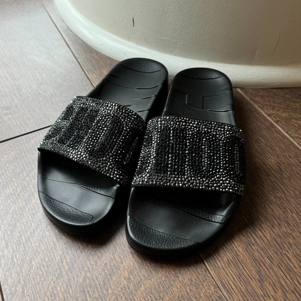 NEW Jimmy Choo Rey Pool Slides Crystal "Choo Choo" Black - Size IT 34 (US 4)